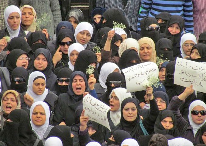 02-11-2011syrianprotest.jpg