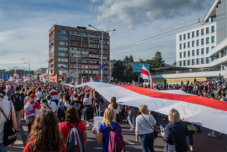 1024px-2020_Belarusian_protests__Minsk_13_Se.max-760x504.jpg