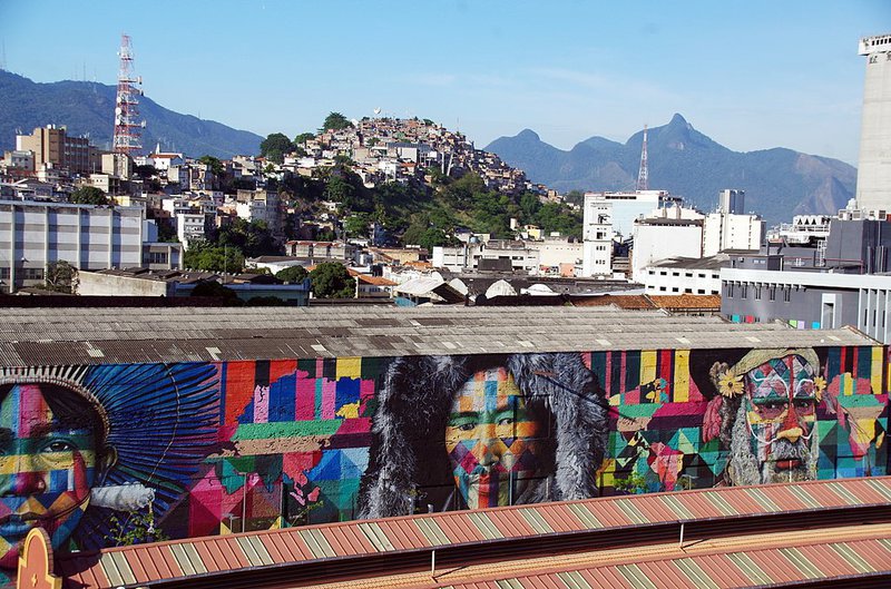 1024px-BR-rio-hafen-favela.width-800.jpg