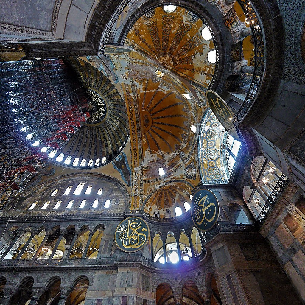 Dome of the Istanbul Ashkenazi Synagogue, 2008.