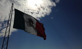 1024px-Mexican_flag_flaming_0.jpg