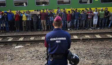 1024px-Syrian_refugees_strike_at_the_platform_of_Budapest_Keleti_railway_station._Refugee_crisis._Budapest,_Hungary,_Central_Europe,_4_September_2015._(3).jpg