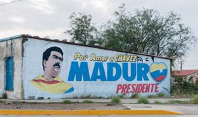 1280px-Maduro_advertising_0.jpg