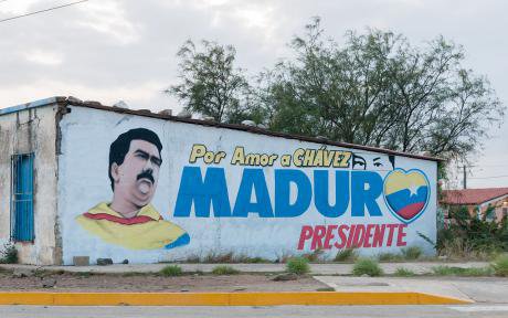 1280px-Maduro_advertising.jpg