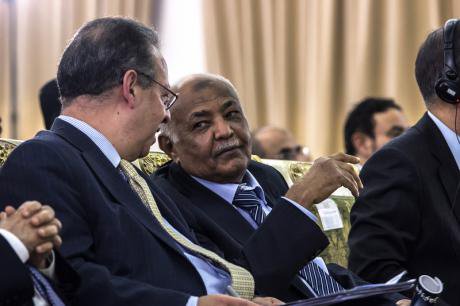 Yemeni PM (right) talks to UN Special Envoy Jamal Benomar, 2012. 