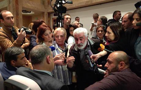 2. Groups opposing the law hijacking the first public hearing_Lara Aharonyan.jpg
