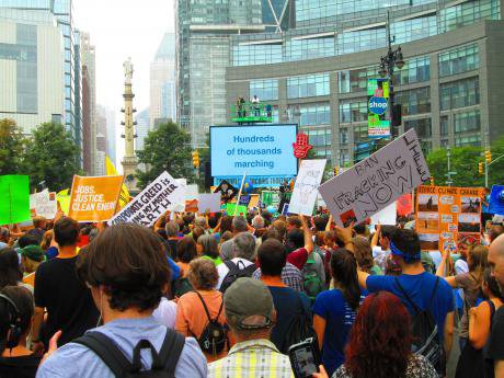 2014_People&#39;s_Climate_Change_March_at_Columbus_Circle.jpg