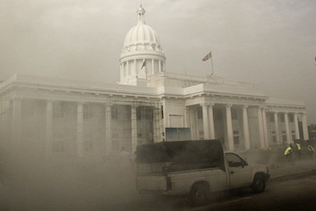 Colombo&#39;s Municipal Council, as Sri Lanka fumigates to contain Dengue Fever. Demotix/Tharaka Ruwansiri. All rights reserved.