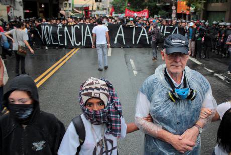 Frontline against the rise in tarifs,São Paulo , January 14, 2016.