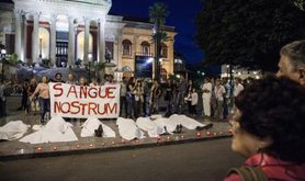 Protest against Immigrant Deaths in Lampedusa / Antonio Melita