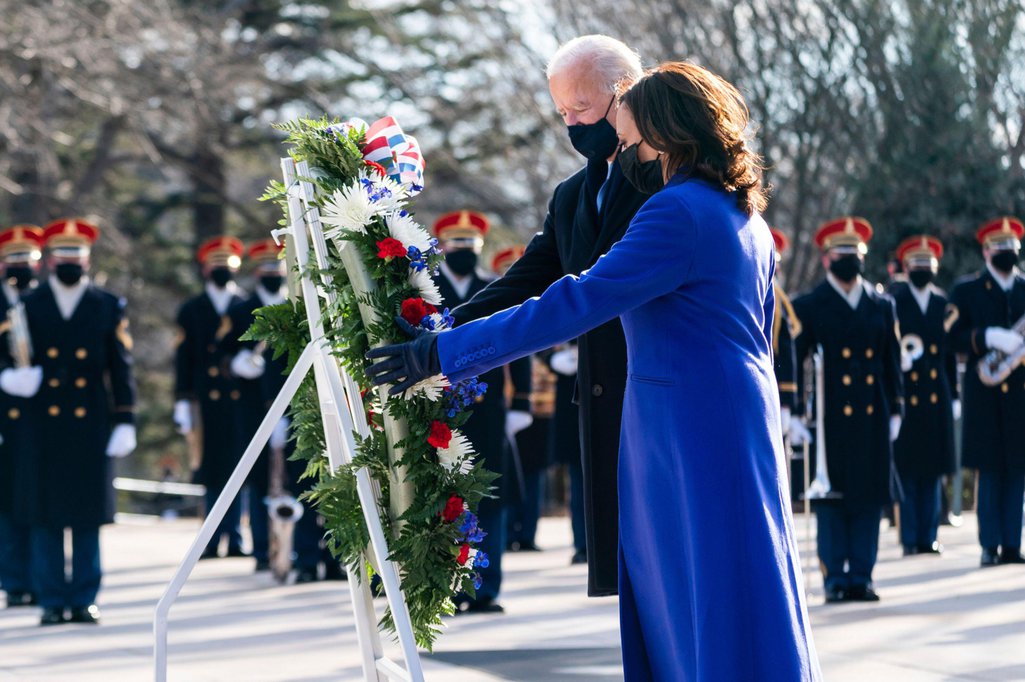 Joe Biden and Vice President Kamala Harris place a wreath at the Tomb of the Unknown Soldier on Inauguration Day