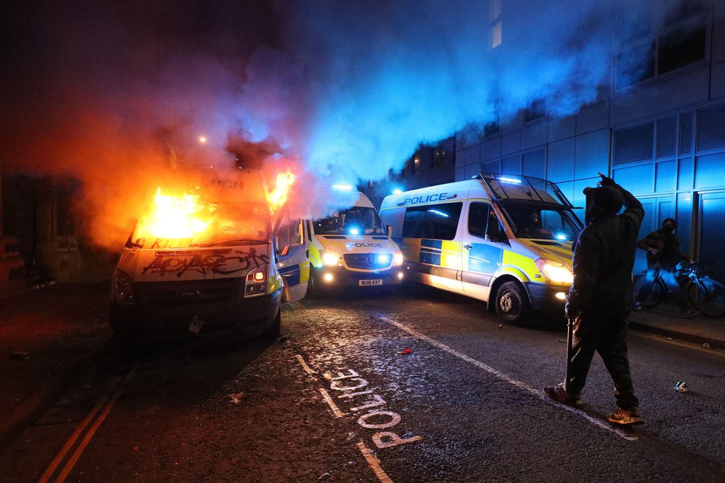 Police vans ablaze in Bristol