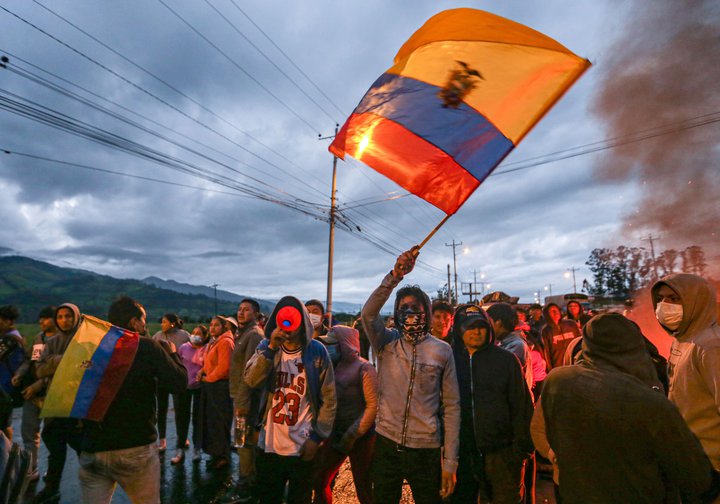 Milhares de bolivianos fazem protesto