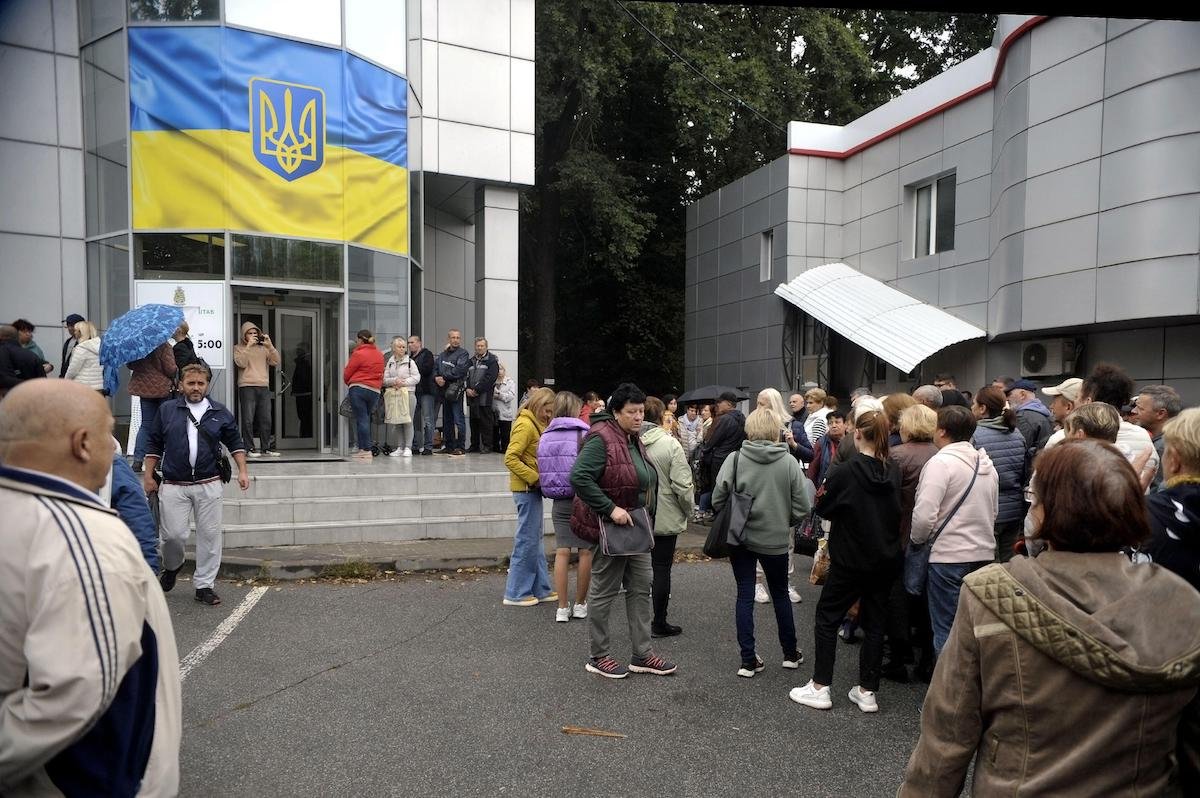 Ukraine’s debts to Western banks threatens its future | openDemocracy