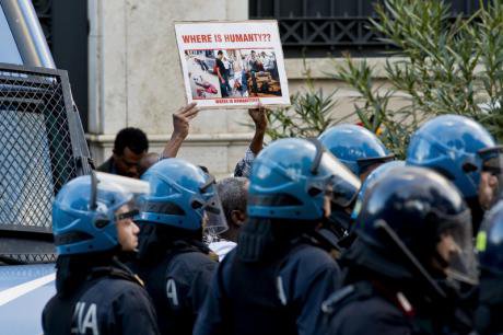 Ethiopians in Italy protest killing of migrants in Saudi Arabia.