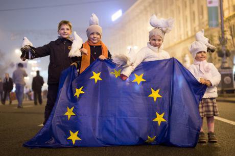 Children with EU flag