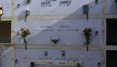 Altiero Spinelli's grave, Ventotene.