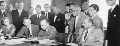 Signing of the UN Refugee Convention (UNHCR/UN Archives)
