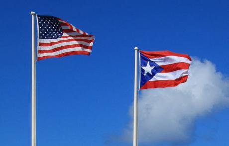 640px-Flags_of_Puerto_Rico_and_USA.jpg