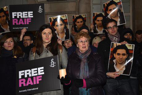 Protest for the release of Raif Badawi outside the Saudi embassy in London. Demotix/See Li. All rights reserved.