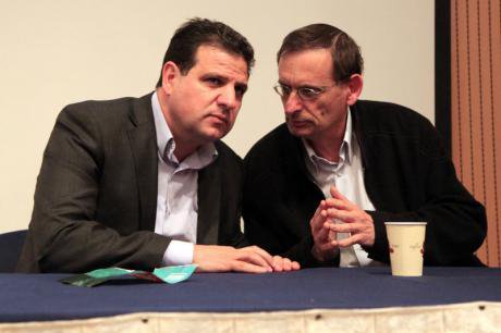 Ayman Odeh talks to Dov Khenin, March 2015.