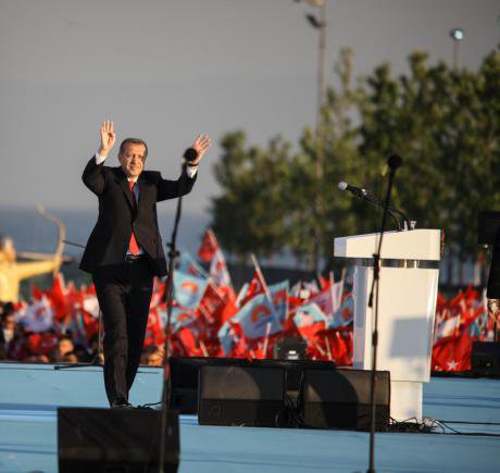 Erdogan at huge AKP election rally, Istanbul, May 30,2015.