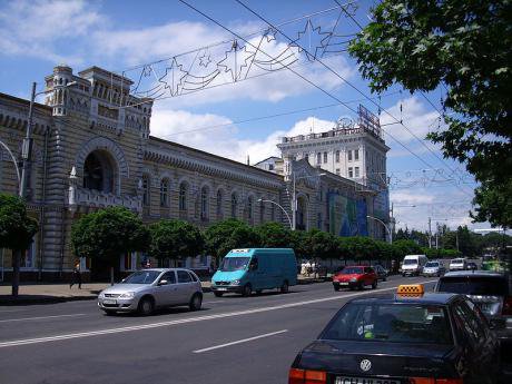 800px-Chisinau_City_hall (1)_0.jpg