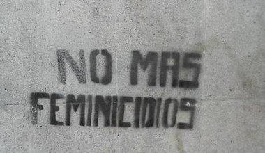 800px-No_mas_feminicidios_mexico_city.jpg