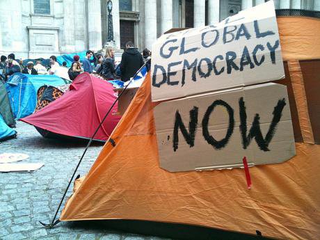 800px-Occupy_London_Tent.jpg