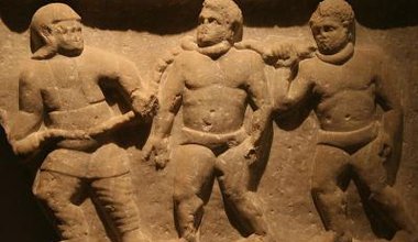 800px-Roman_collared_slaves_-_Ashmolean_Museum_1.jpg