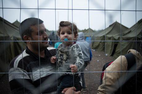 Refugees stuck between Hungary and Serbia (Demotix/Geovien So)
