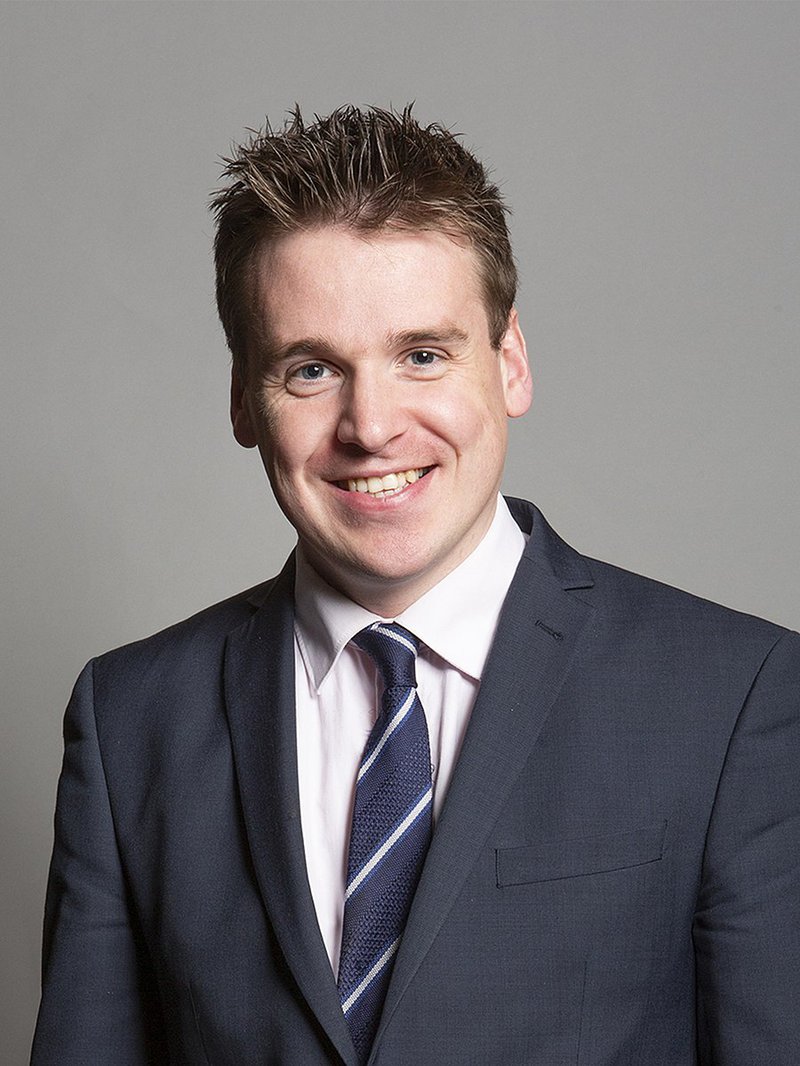 https://commons.wikimedia.org/wiki/File:Official_portrait_of_Tom_Hunt_MP_crop_2.jpg
