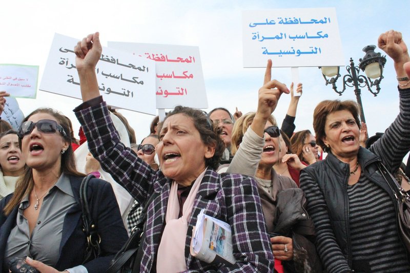 Tunisia women protestors
