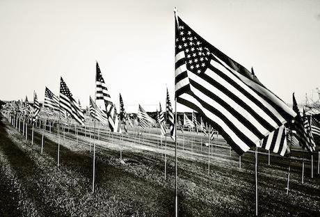 9:11 Pepperdine University Memorial, 2.977 flags. Edward Conde:Flickrjpg.jpg