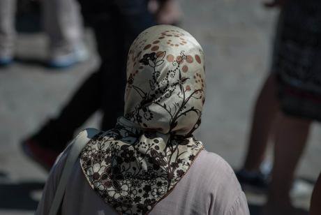 woman in hijab in paris
