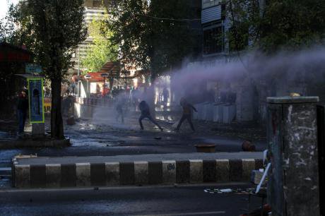Police prevent protestors walking to Diyarbakir&#39;s Sur using teargas and wter cannon, December 2015.