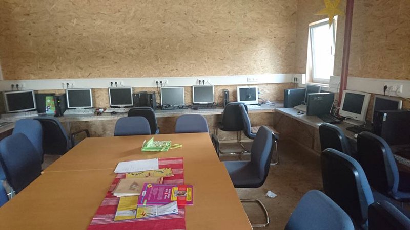 AsylPlus_computers_920.jpg