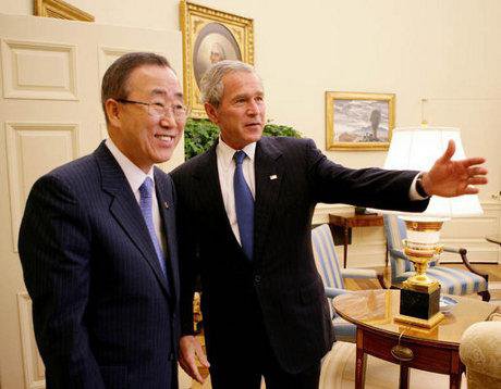 Ban_Ki-moon_Bush.jpg