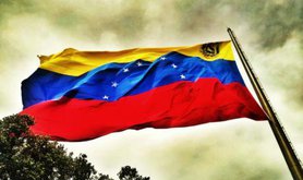 Bandera_de_Venezuela_en_el_Waraira_Repano-740x493.jpg