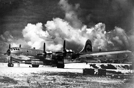 Boeing B-29 &#39;Enola Gay&#39;. U.S. Air Force:Flickr. Public Domain_0.jpg