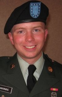 Brad-Manning-in-uniform.jpg
