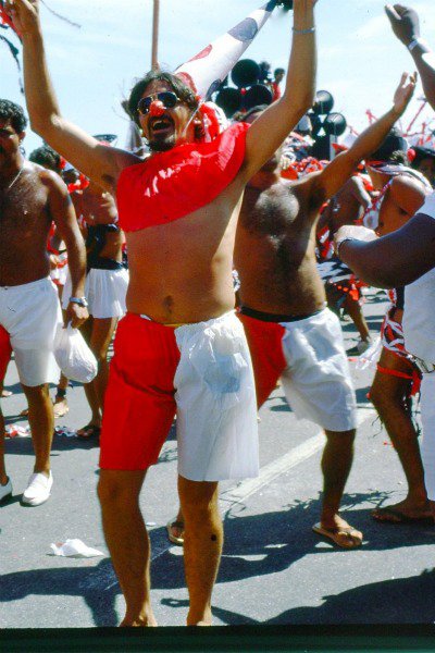 Carnaval na rua, author Jeremy Fox, www.foxjones.com