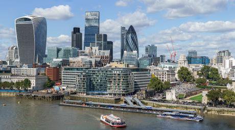 City_of_London_skyline_from_London_City_Hall_-_Sept_2015_-_Crop_Aligned.jpeg