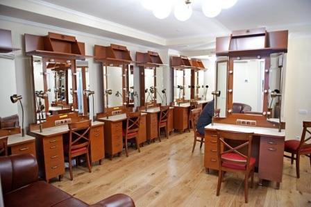 Dress_room