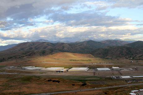 EFF_photograph_of_NSA&#39;s_Utah_Data_Center_0.jpg