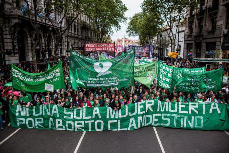 FOTO Campaña nacional aborto Argentina_0.jpg