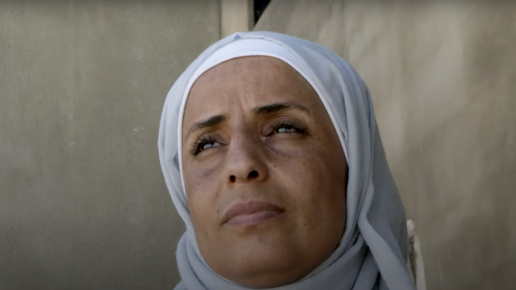 Fatima, Syrian entrepreneur living in Lebanon, in the documentary 'States of Absence'