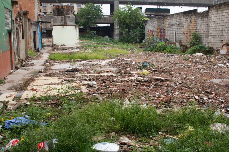 Favela%20do%20Metro%C2%A6%C3%A9%202.jpg