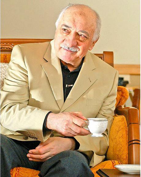 Fethullah Gulen, drinking tea during an interview with Turkish journalist