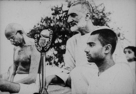 Gandhi_and_Abdul_Ghaffar_Khan_during_prayer_Cropped_Brighter (1).jpg